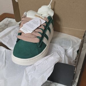 Adidas Women's Forest Green and White Sneakers